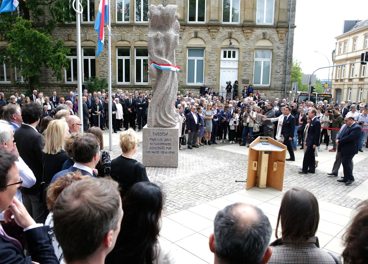 Das Denkmal des franko-israelischen Künstler Shelomo Selinger, soll die Erinnerung an die Verbrechen der Nazis an Juden wachhalten. 